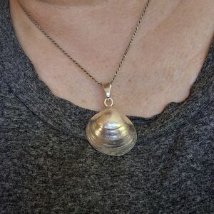 Elegant Silver Shell Pendant